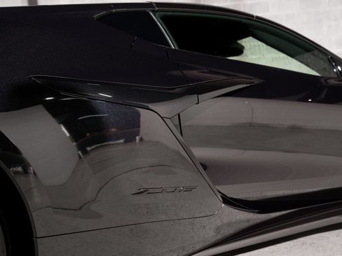 Used 2024 Chevrolet Corvette Z06 w/ Z07 Performance Package RWD image 35