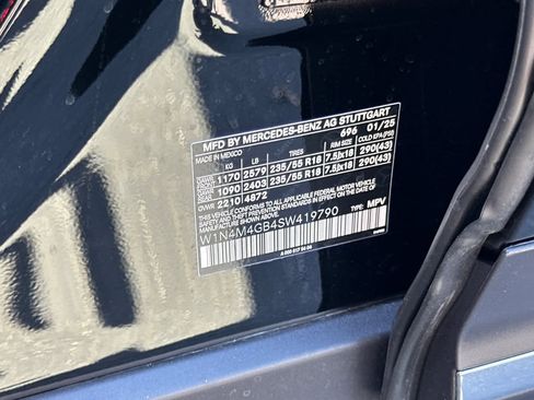 Certified 2025 Mercedes-Benz GLB 250 image 26