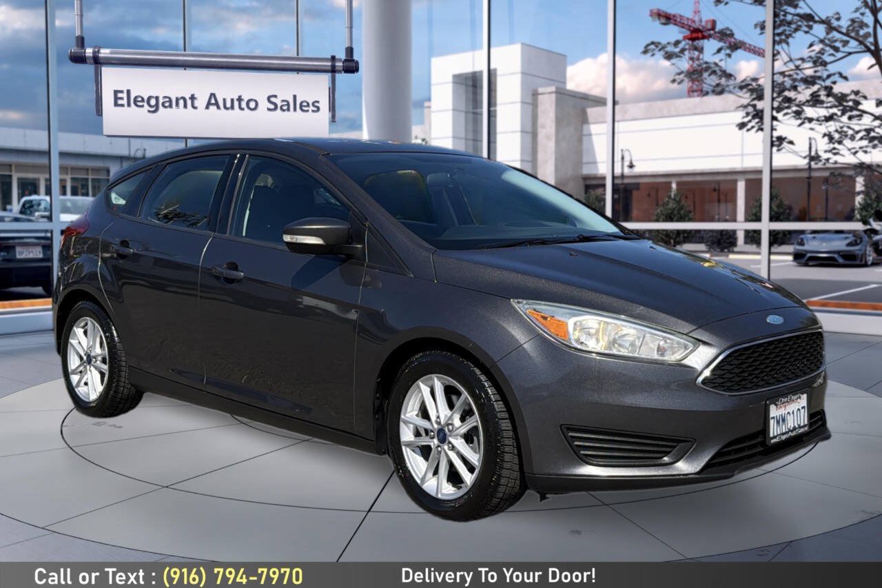 Used 2015 Ford Focus SE FWD image 3