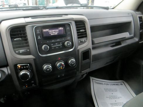 Used 2018 RAM 1500 Express image 14