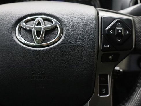 Used 2019 Toyota Tacoma SR5 image 13