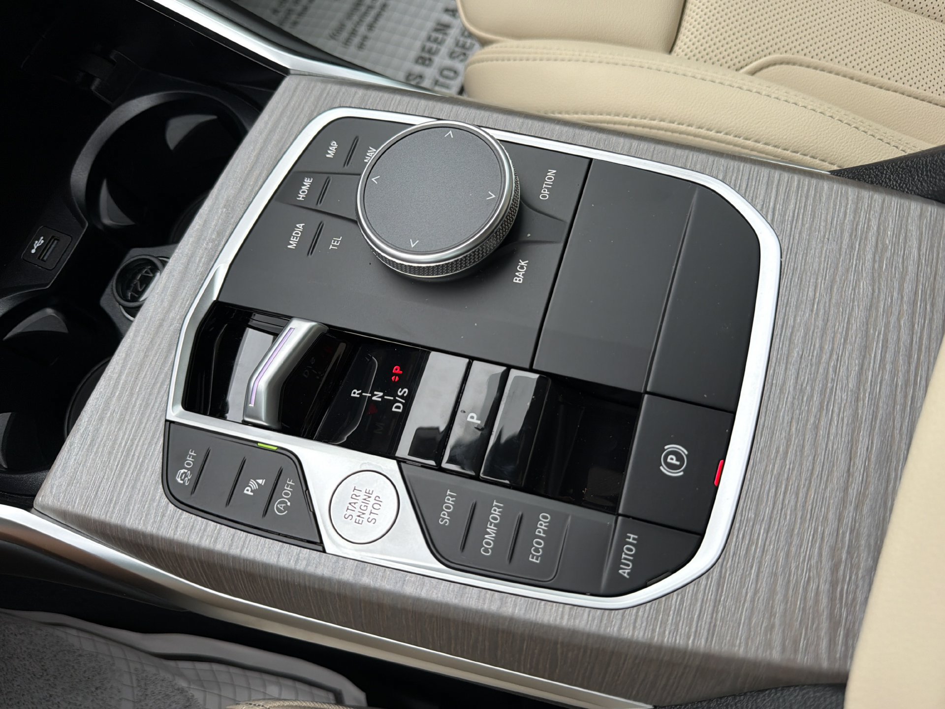 New 2026 BMW 330i Sedan w/ Convenience Package RWD image 32