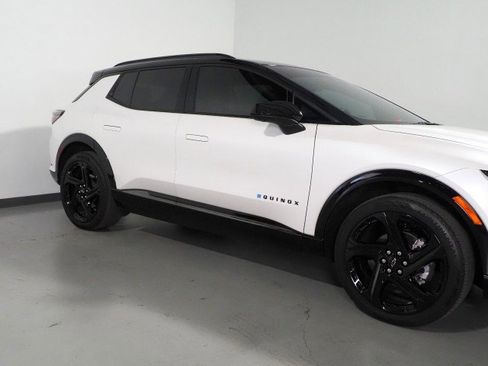 Used 2024 Chevrolet Equinox EV RS image 54