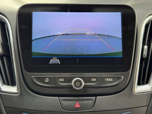 Used 2019 Chevrolet Malibu LT image 24