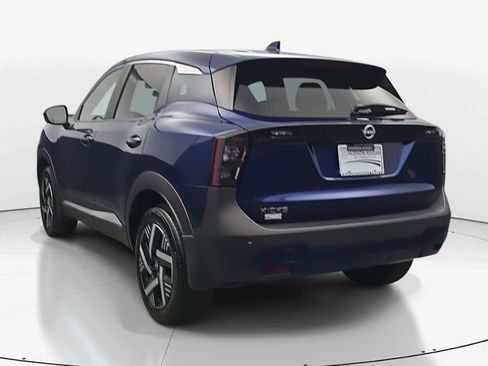 Used 2025 Nissan Kicks SV image 7
