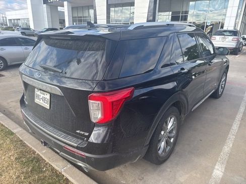 Used 2021 Ford Explorer Limited w/ Equipment Group 301A image 3