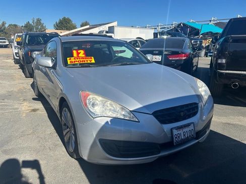 Used 2012 Hyundai Genesis 2.0T image 7