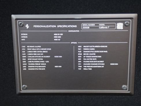 Used 2017 Ferrari California T image 8