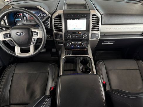 Used 2017 Ford F250 Lariat w/ Lariat Ultimate Package AWD/4WD image 15