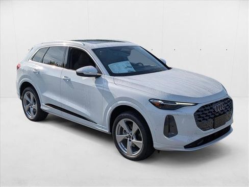 New 2025 Audi Q5 Premium Plus w/ Premium Plus image 5