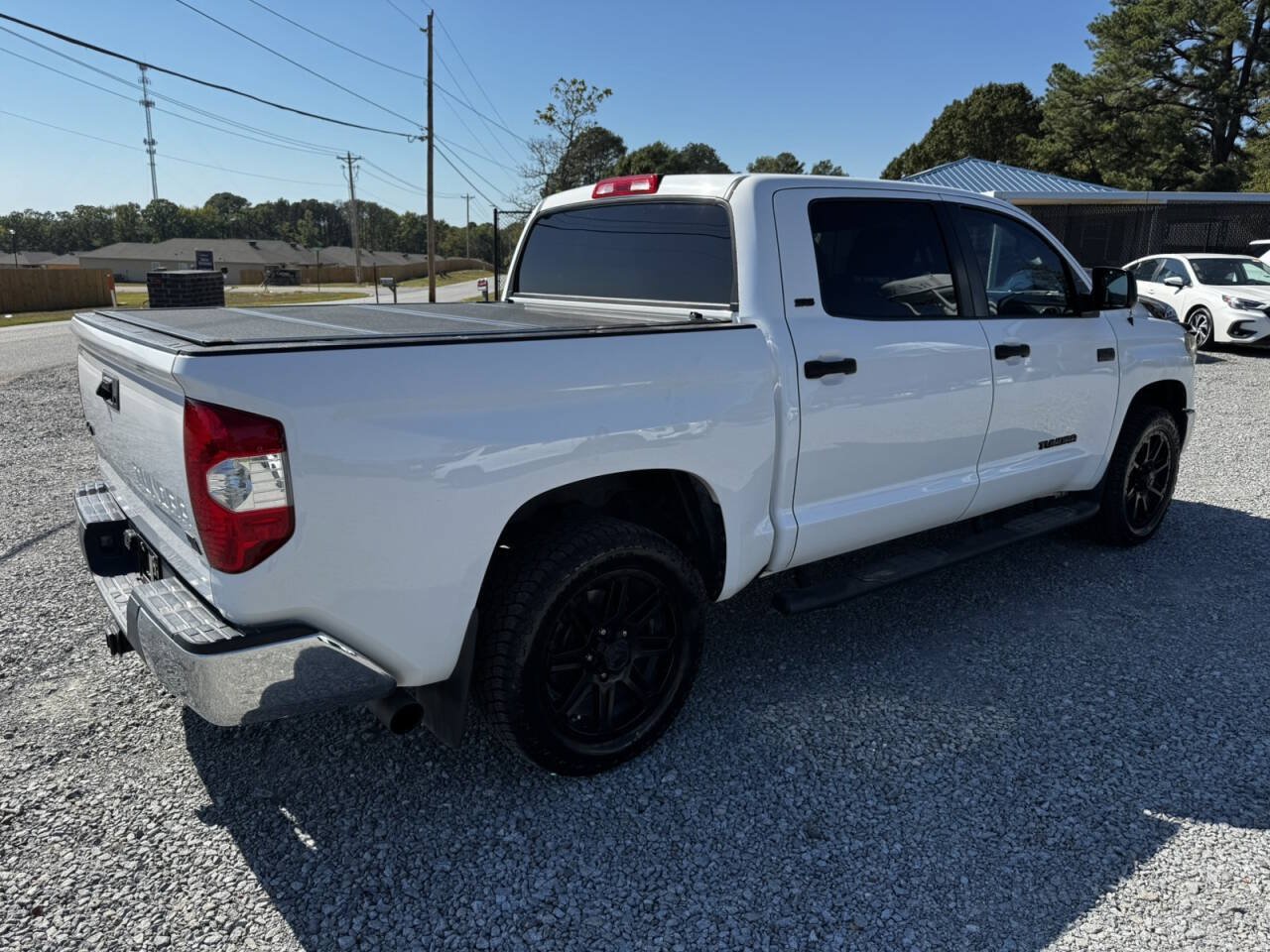 Used 2019 Toyota Tundra SR5 w/ SR5 Upgrade Package AWD/4WD image 5