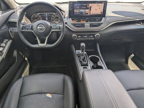 Used 2024 Nissan Altima 2.5 SL FWD image 19