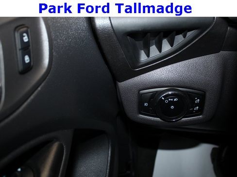 Used 2016 Ford Transit Connect XLT image 17