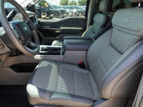 Used 2026 Ford F250 Platinum w/ Platinum Plus Package AWD/4WD image 19