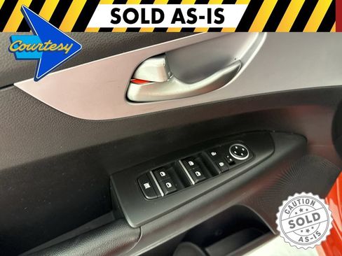 Used 2022 Kia Forte LXS FWD image 23