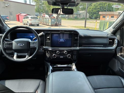 Used 2025 Ford F350 Lariat w/ Chrome Package AWD/4WD image 13