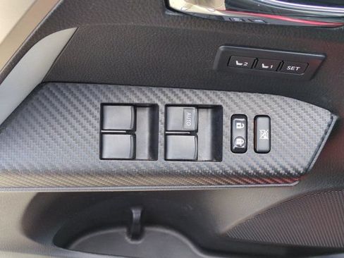 Used 2015 Toyota RAV4 Limited FWD image 15