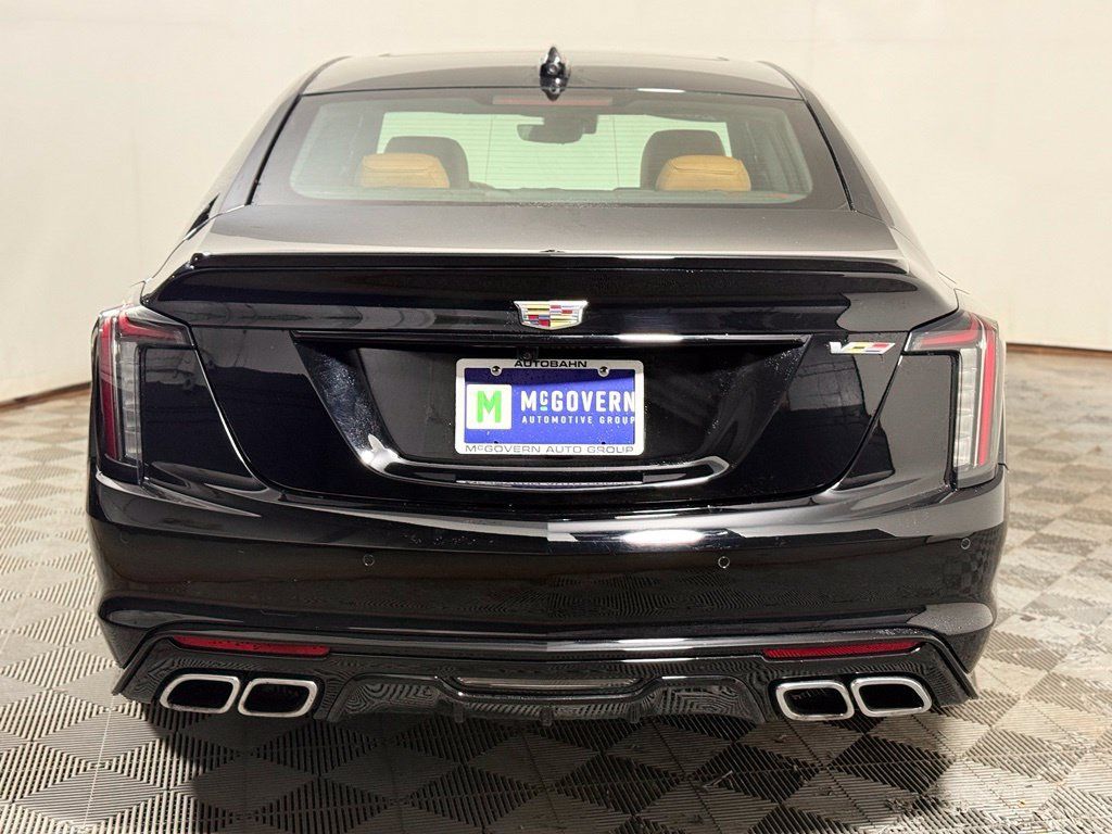 Used 2023 Cadillac CT5 V RWD image 5