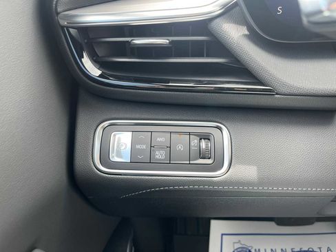 New 2025 Buick Enclave Preferred w/ Power Package image 13