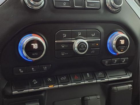 Certified 2019 GMC Sierra 1500 SLT w/ SLT Premium Package image 10