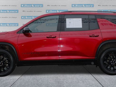 Used 2024 Chevrolet Traverse LT w/ Midnight/Sport Edition image 10