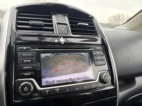 Used 2016 Nissan Versa Note SR image 19