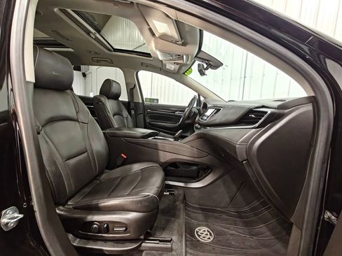 Used 2019 Buick Enclave Avenir w/ Avenir Technology Package AWD/4WD image 28