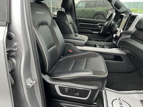 Used 2022 RAM 1500 Laramie AWD/4WD image 4