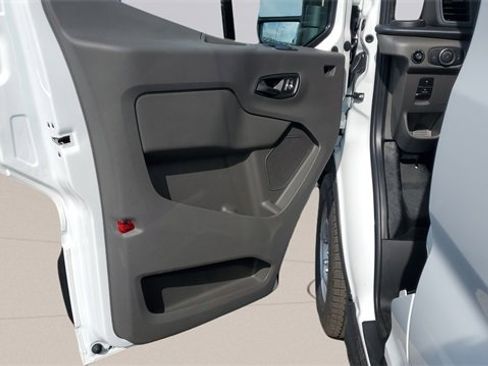 New 2025 Ford Transit 250 Low Roof image 15