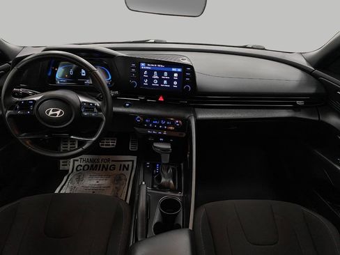 Certified 2025 Hyundai Elantra Sport FWD image 20