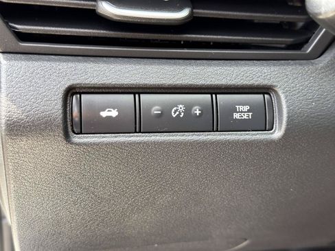 Certified 2022 Nissan Altima 2.5 SR AWD/4WD image 20