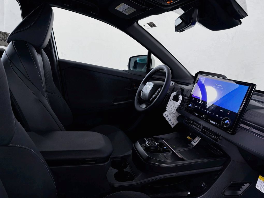 New 2026 Toyota C-HR AWD/4WD image 33