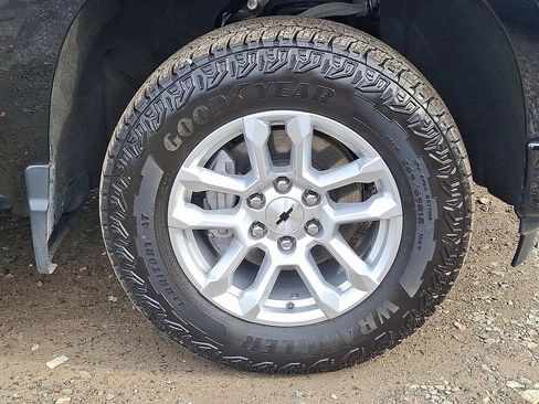 Used 2023 Chevrolet Silverado 1500 RST w/ Z71 Off-Road Package image 33