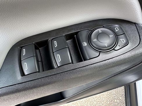 Used 2023 Chevrolet Equinox LS w/ LS Convenience Package AWD/4WD image 9