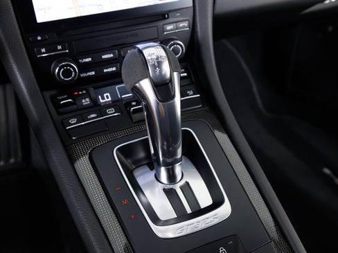 Used 2019 Porsche 911 GT3 RS image 24