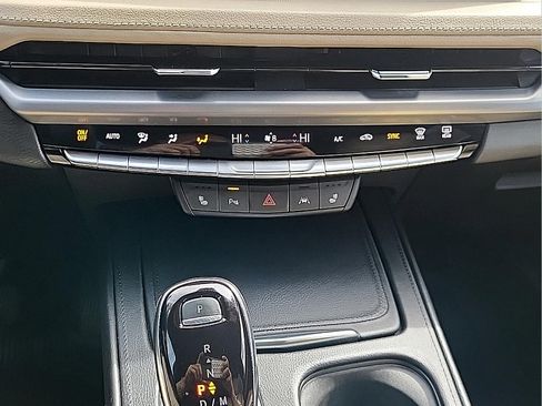 Used 2024 Cadillac XT4 Luxury FWD image 23