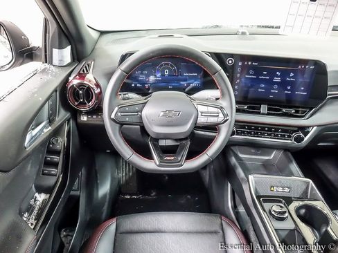 New 2026 Chevrolet Equinox RS w/ LPO, Floor Liner Package image 12