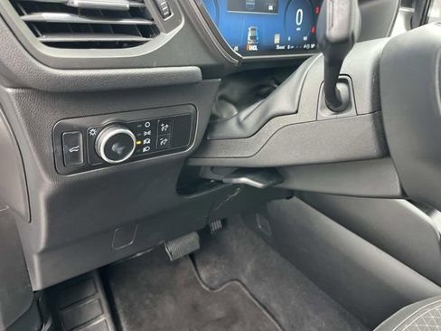 Used 2023 Ford Escape Active image 37