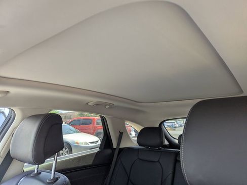 Used 2023 Genesis GV70 2.5T w/ Select Package image 28