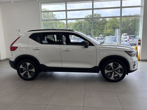 New 2026 Volvo XC40 B5 Plus w/ Protection Package Premier image 5