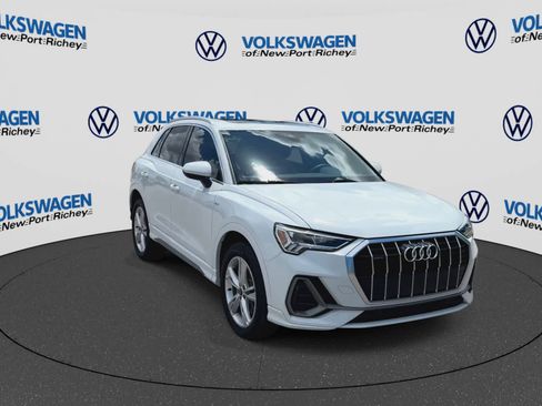 Used 2023 Audi Q3 2.0T Premium Plus AWD/4WD image 2