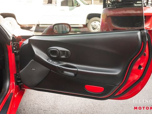 Used 2002 Chevrolet Corvette Z06 w/ Memory Pkg image 29