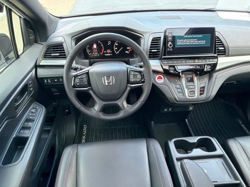 Used 2025 Honda Odyssey Sport-L image 5