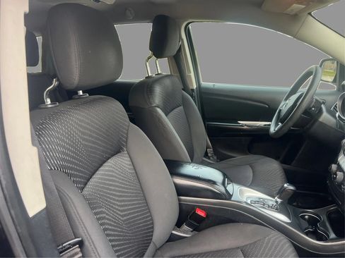 Used 2017 Dodge Journey SE w/ Flexible Seating Group FWD image 25