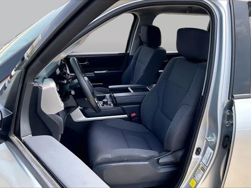 Used 2022 Toyota Tundra SR5 AWD/4WD image 7
