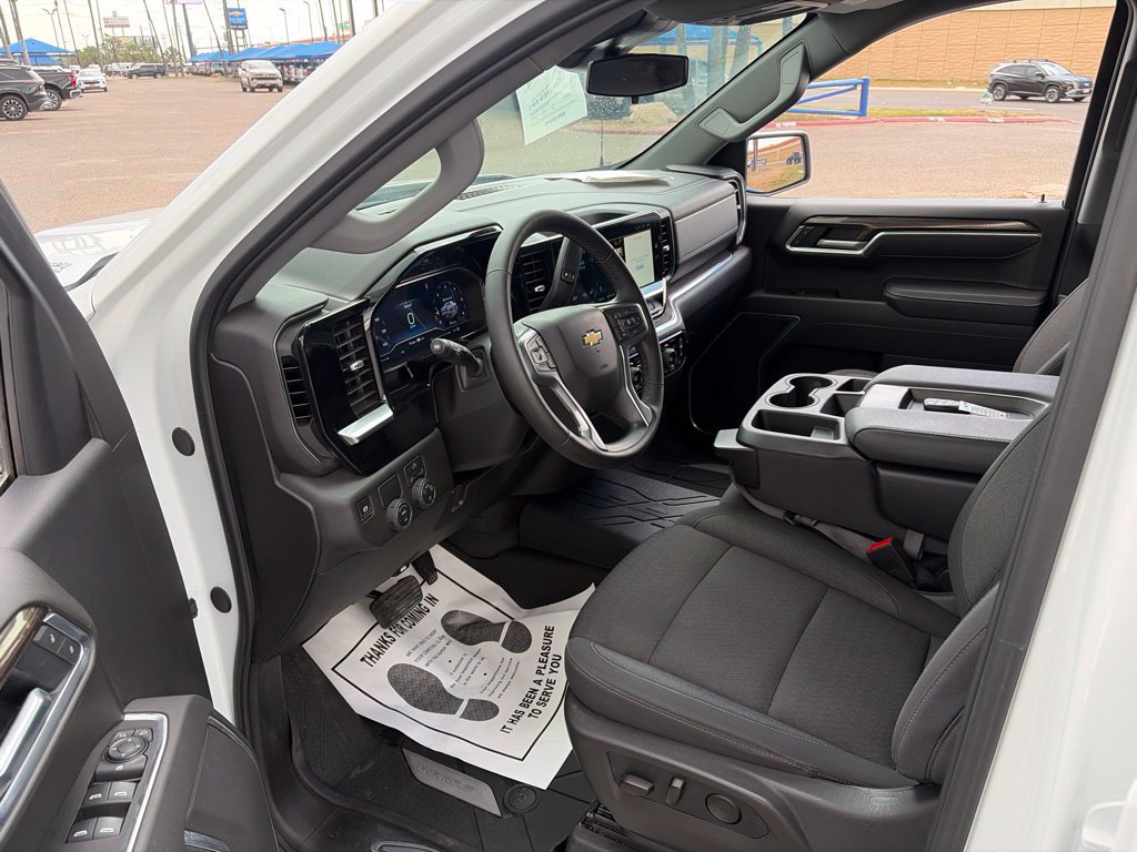 Used 2025 Chevrolet Silverado 1500 LT RWD image 10