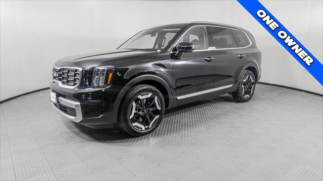 Used 2025 Kia Telluride S FWD image 2