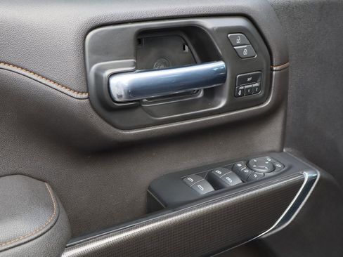 Certified 2023 GMC Sierra 2500 AT4 w/ AT4 Preferred Package image 19