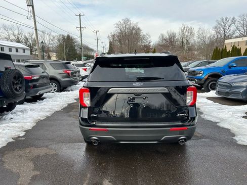 Certified 2022 Ford Explorer XLT w/ Equipment Group 202A image 6