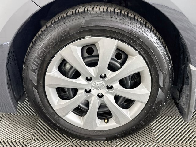 Used 2025 Toyota Corolla LE FWD image 34